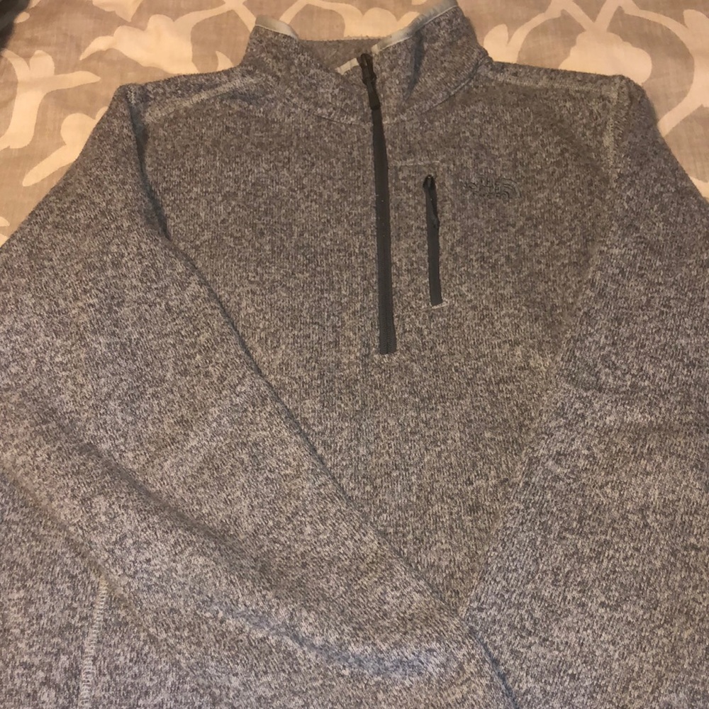 North face pullover